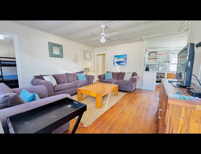 3 BEDROOM HOUSE FOR SALE IN HARTENBOS CENTRAL